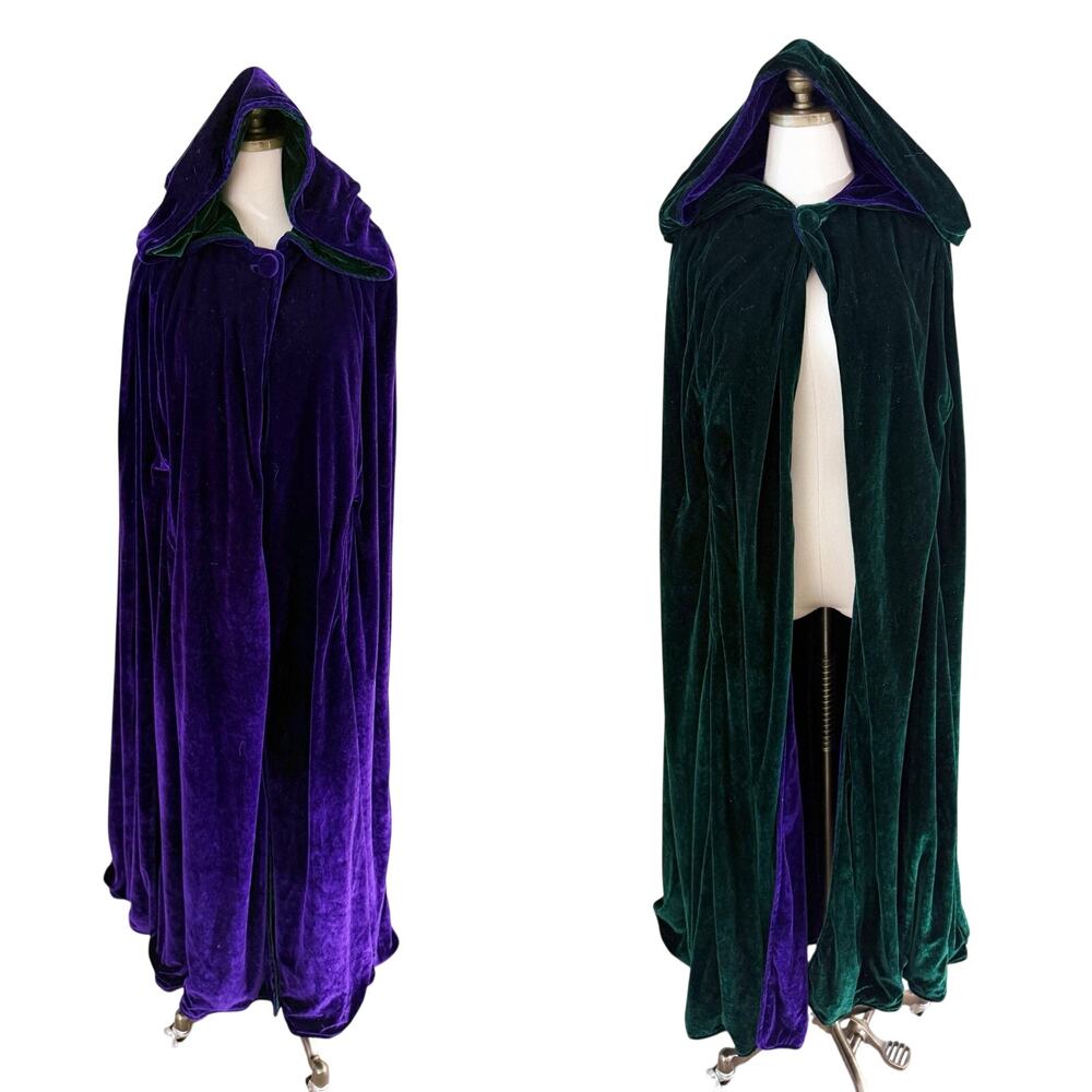 The Pyramid Collection Purple/Green Velvet Reversible Hooeded Cloak One Size EUC